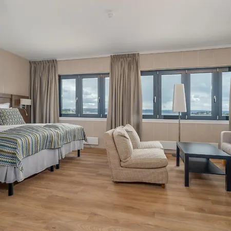 Hotel Holmen Fjordhotell 4*