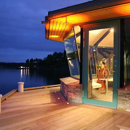 Holmen Fjordhotell Otel 4*