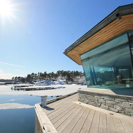 Holmen Fjordhotell Отель Nesbru