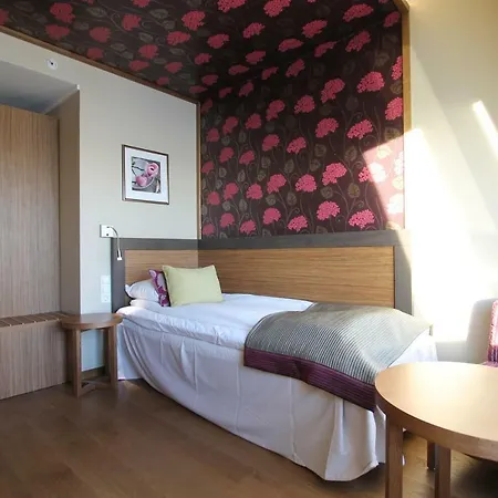 Holmen Fjordhotell 4*