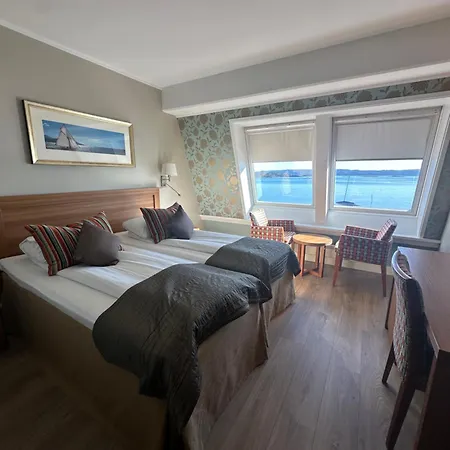 Hotel Holmen Fjordhotell 4*