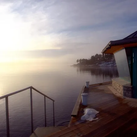 Holmen Fjordhotell 4*