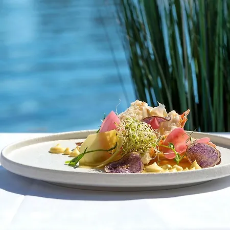 Holmen Fjordhotell Hotel